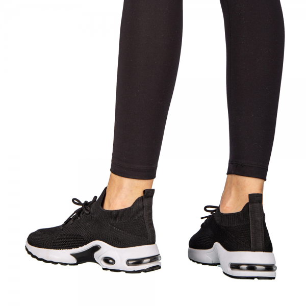 Γυναικεία αθλητικά παπούτσια μαύρα με λευκό από ύφασμα Fepa, 4 - Kalapod.gr